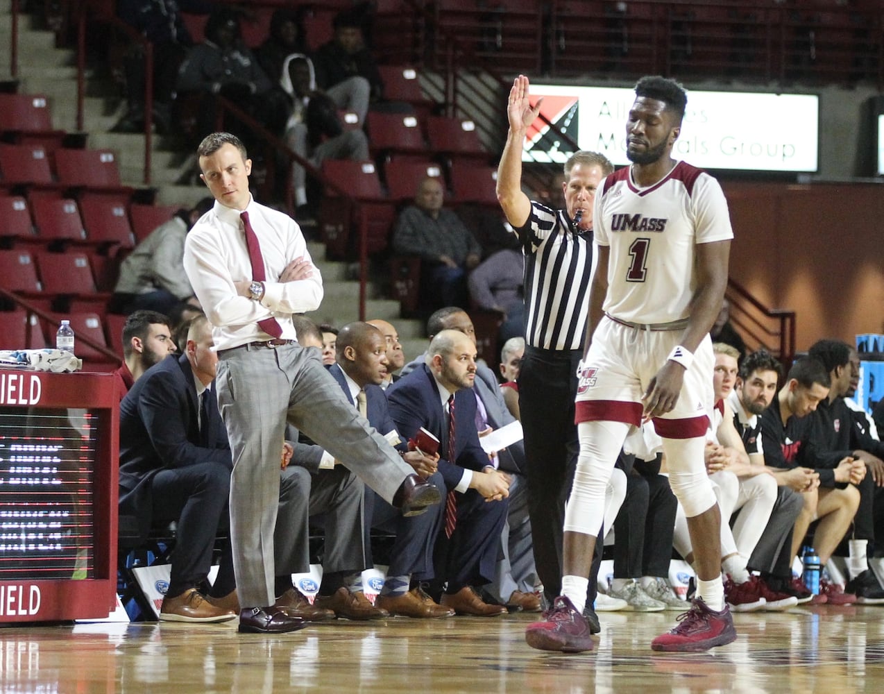 Twenty photos: Dayton Flyers vs. UMass