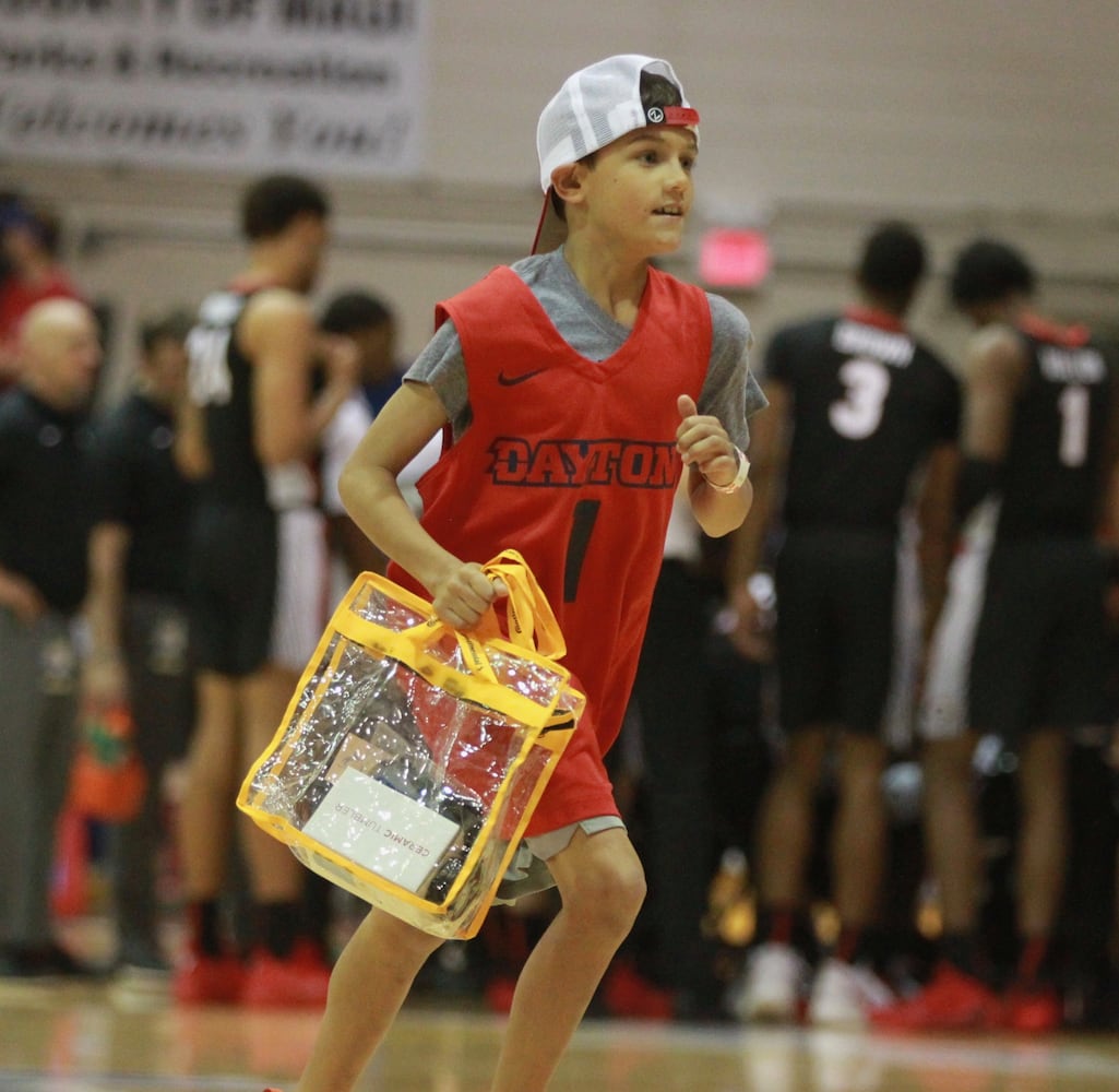 Photos: Dayton fans at Maui Invitational