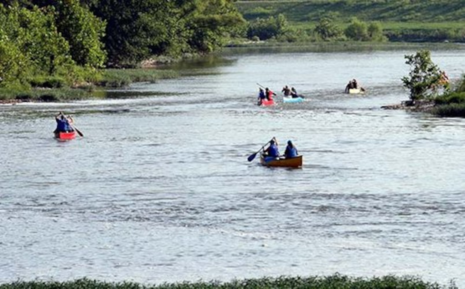 Kayak race on the Great Miami