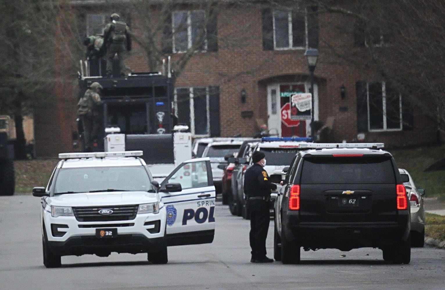 PHOTOS: Neighborhood blocked off after reported shots fired in Springfield