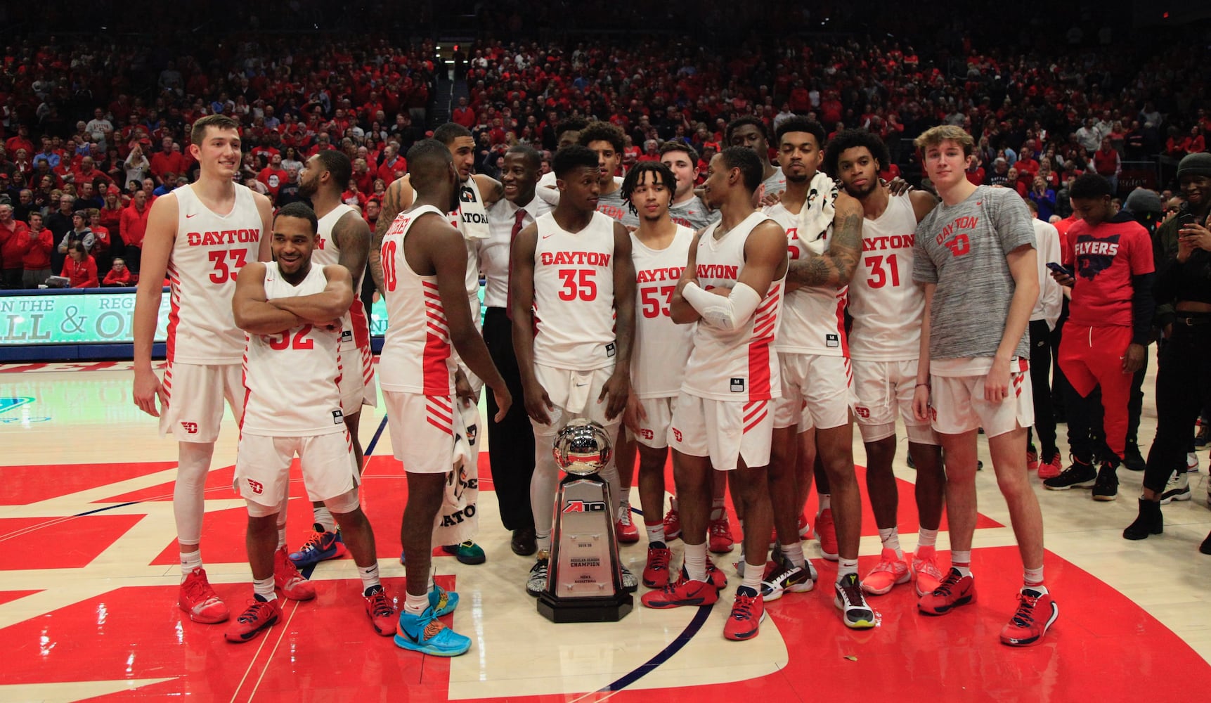 Photos: Dayton Flyers celebrate record-breaking 29th victory