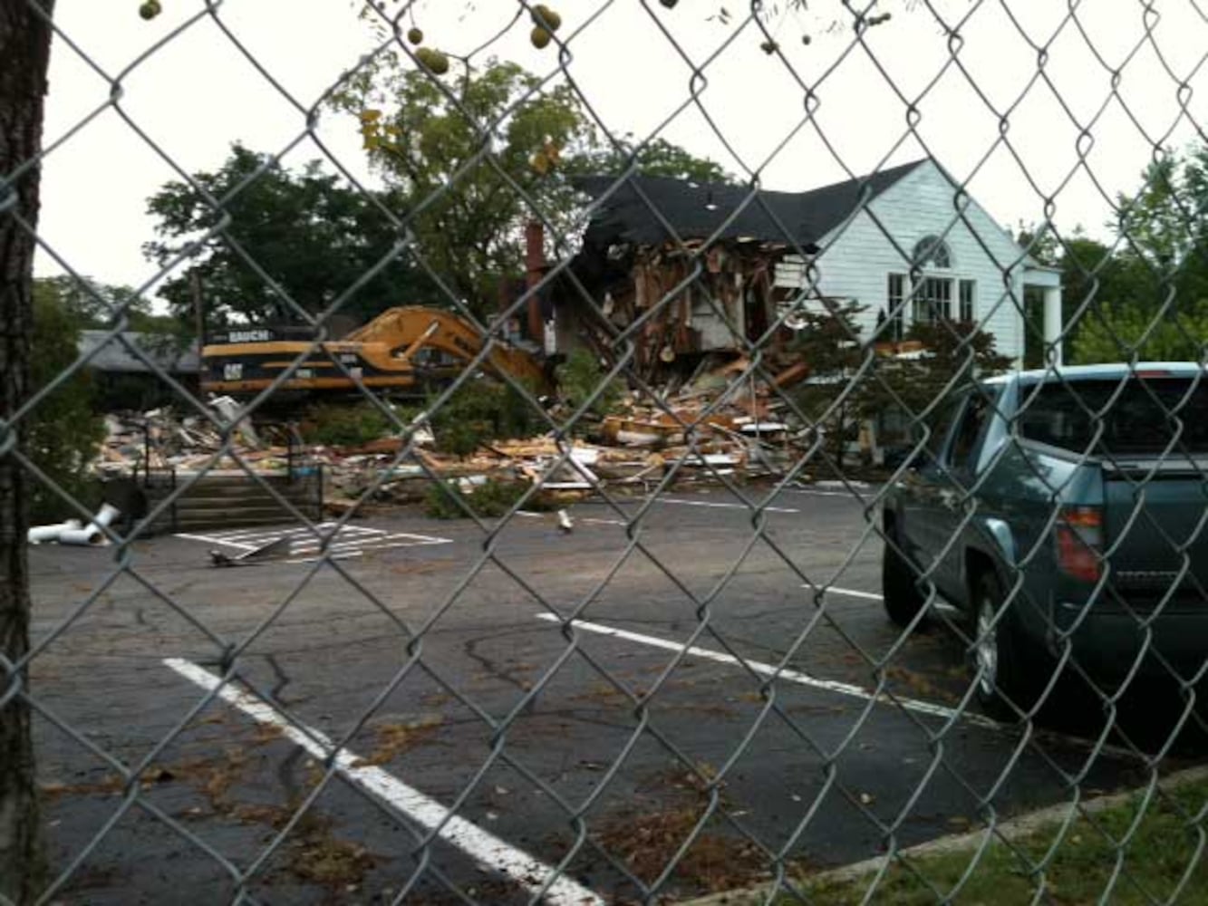 Demolition of l’Auberge