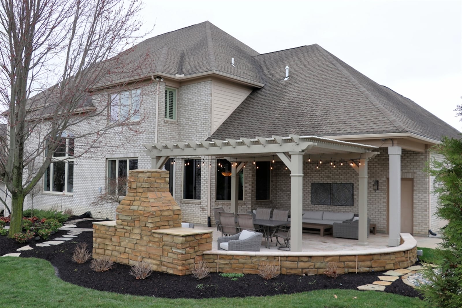 This home at 199 S. Signature Drive in Beavercreek Twp. was built in 2004. It overlooks hole No. 3 in Country Club of the North, which is between Beavercreek and Xenia. It is listed at $1.25 million by Coldwell Banker Heritage. More online: coldwellbankerishome.com CONTRIBUTED