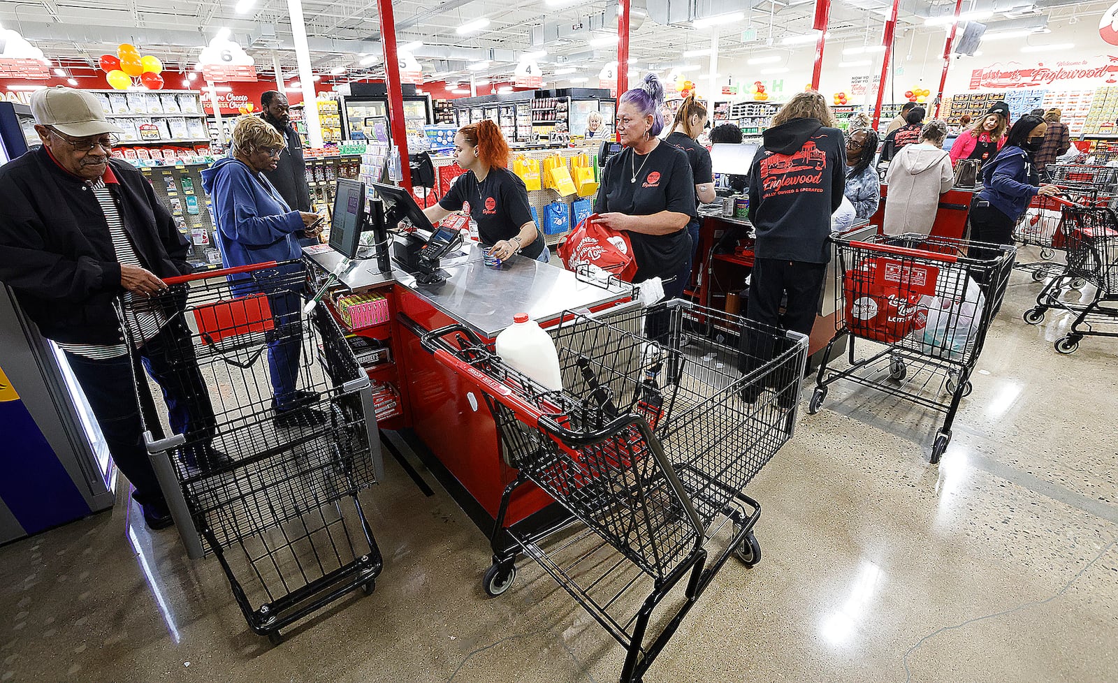 The Grocery Outlet bargain market, located at 606 Taywood Road in Englewood held its grand opening Thursday, March 13, 2025. MARSHALL GORBY\STAFF