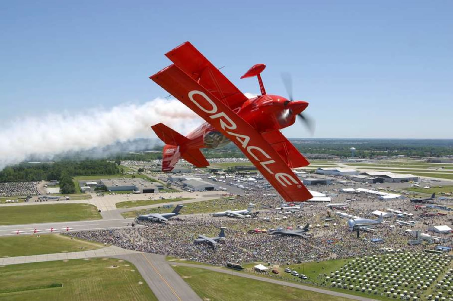 Day 2 performances underway at the Dayton Air Show