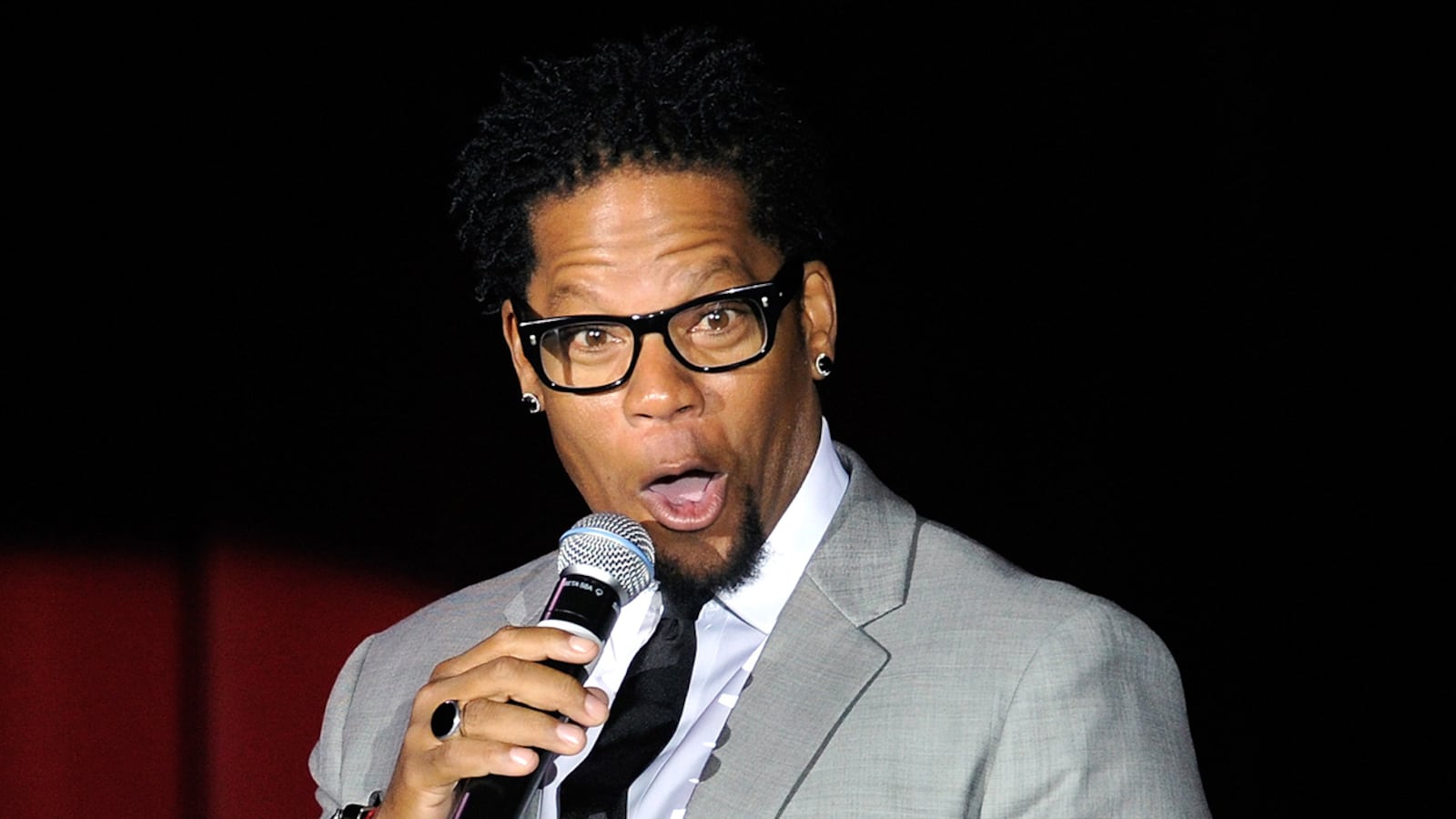 LAS VEGAS, NV - AUGUST 05:  Actor/comedian D.L. Hughley performs his stand-up routine at The Orleans Hotel & Casino August 5, 2011 in Las Vegas, Nevada.  (Photo by Ethan Miller/Getty Images)