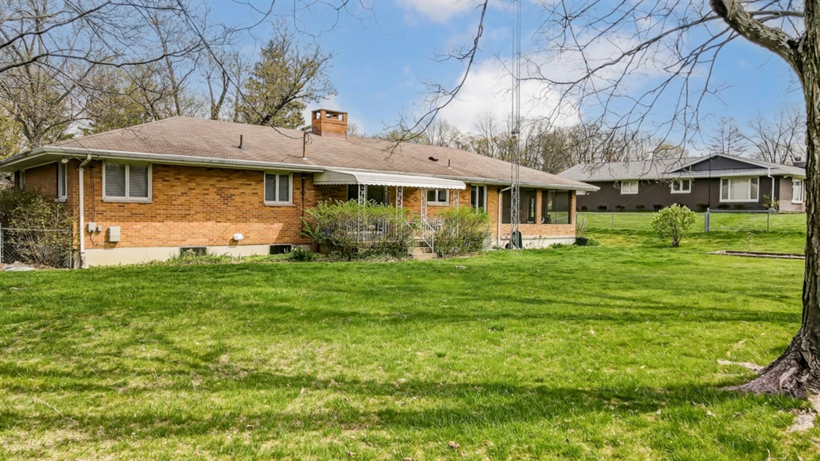 The home sits on a beautiful parklike lot with space to enjoy the west Kettering neighborhood.