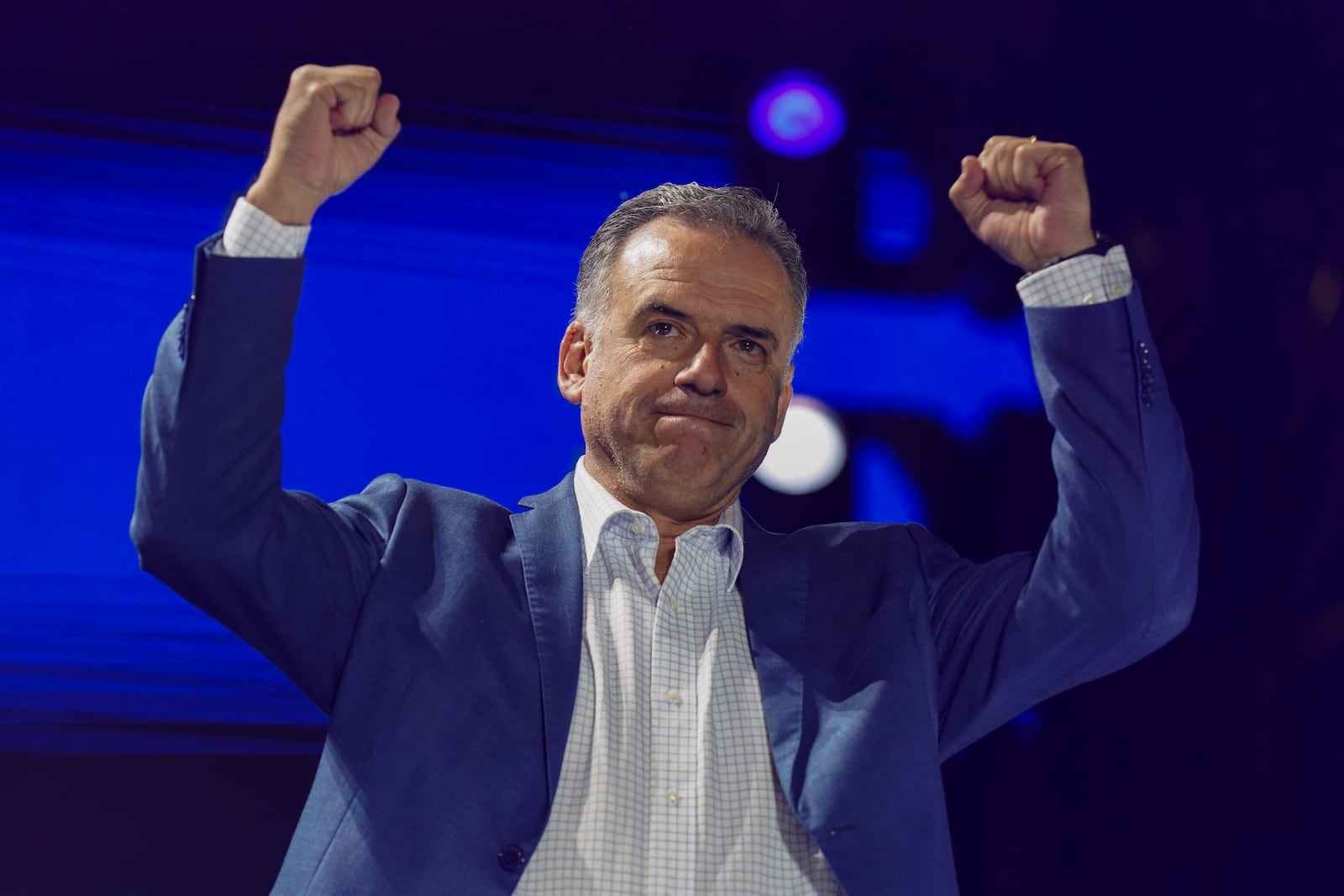 Frente Amplio presidential candidate Yamandu Orsi holds his closing rally ahead of the presidential run-off election in Las Piedras, Uruguay, Wednesday, Nov. 20, 2024. (AP Photo/Matilde Campodonico)