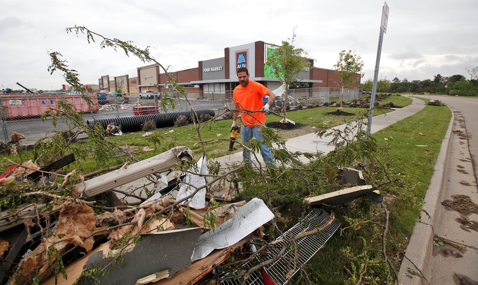 PHOTOS: Tornado cleanup begins in Beavercreek, Trotwood