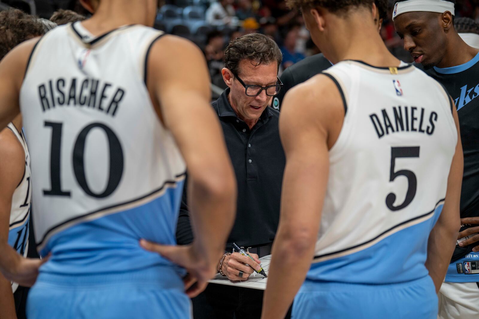 Atlanta Hawks head coach Quin Snyder calls a play during the first half of an NBA basketball game between the Indiana Pacers, Saturday, Mar. 8, 2025, in Atlanta. (AP Photo/Erik Rank)