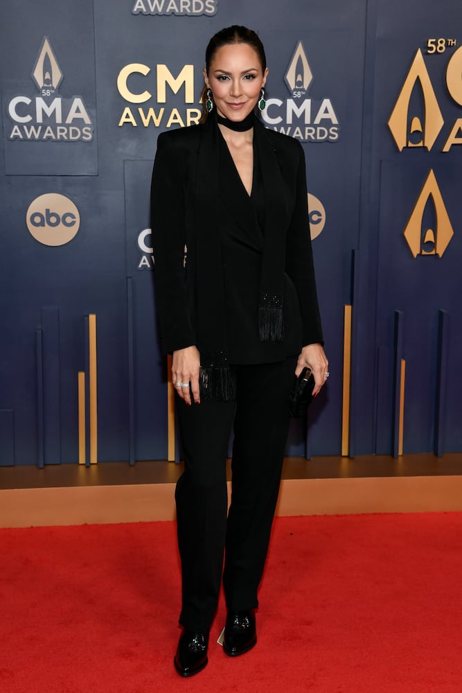 58th Annual CMA Awards - Arrivals