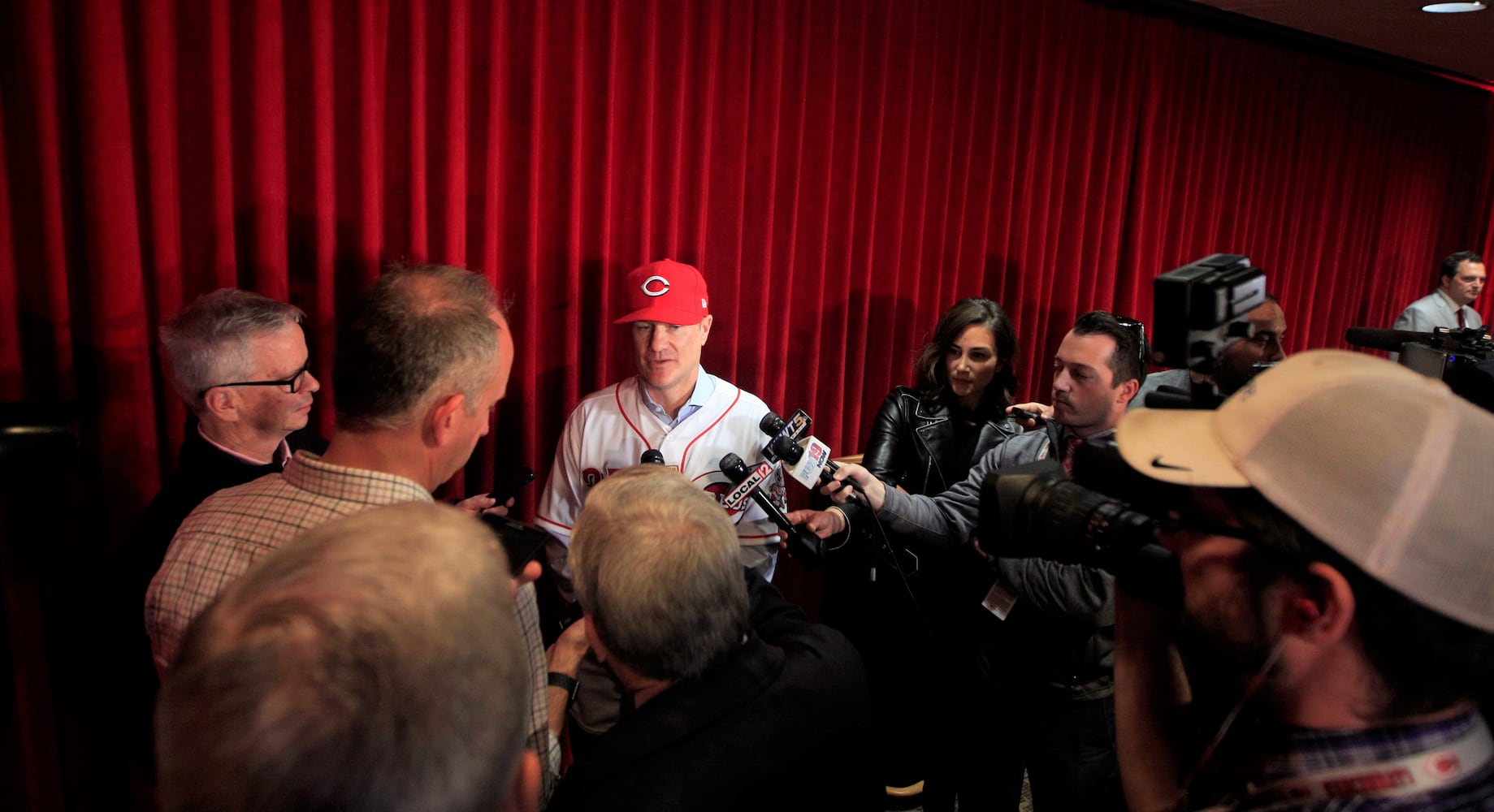 Reds introduce David Bell as manager