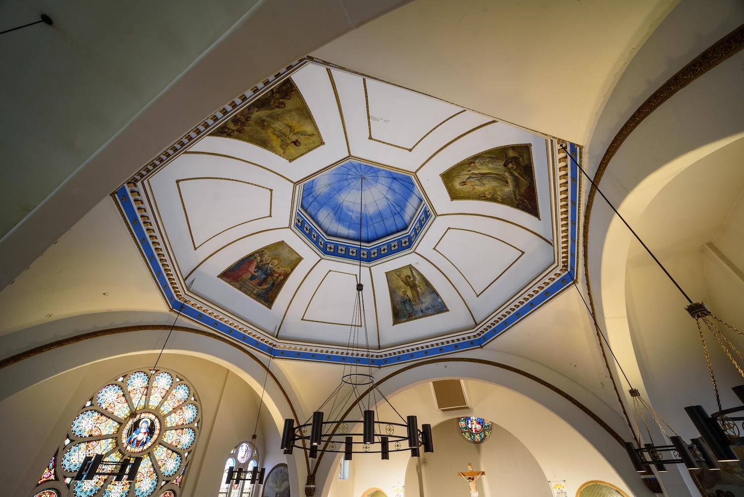 PHOTOS: A look inside Nhà Thờ Thánh Tâm (Sacred Heart Church) in downtown Dayton decorated for Christmas