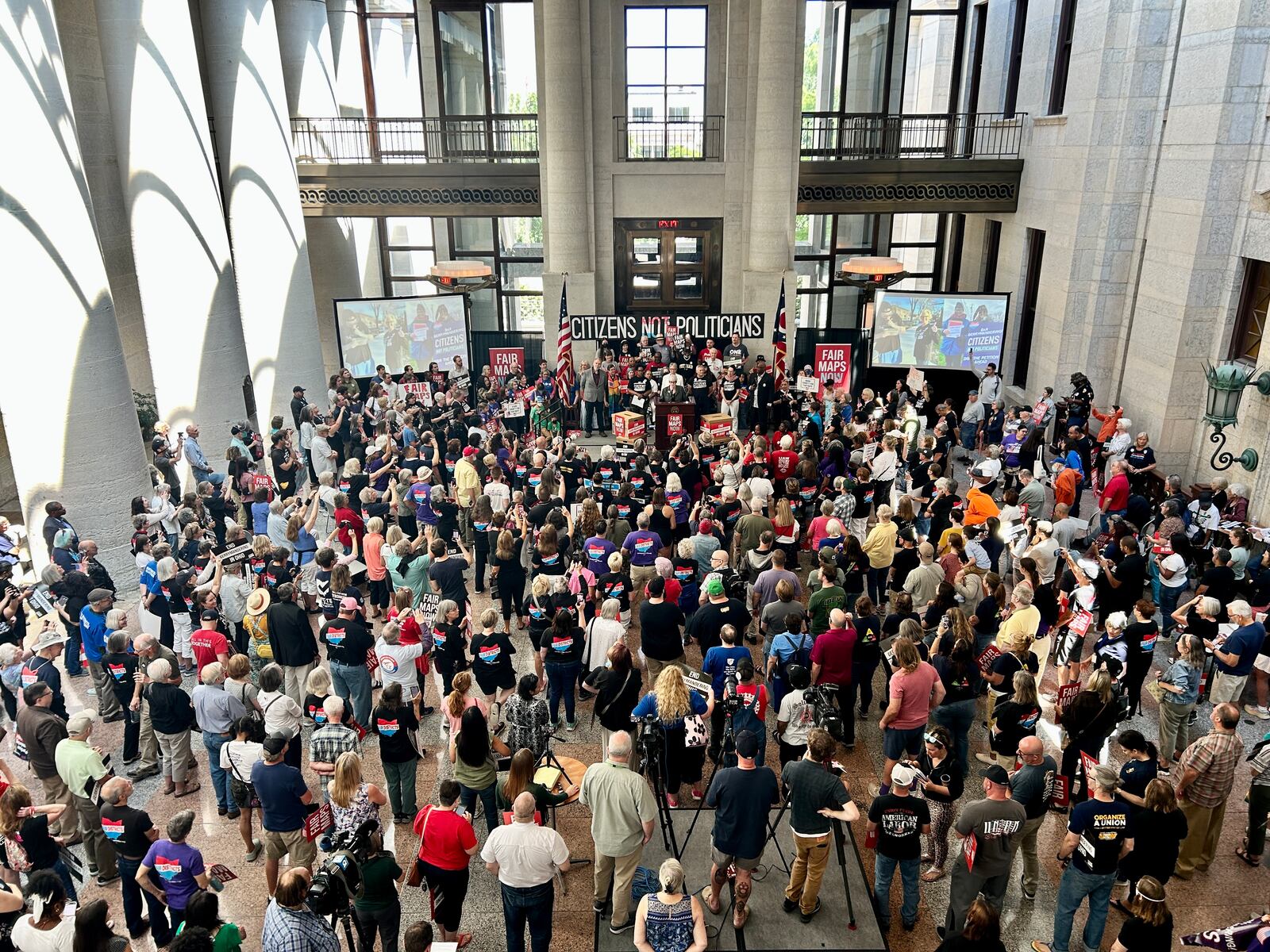 Over 400 people gathered in the Ohio Statehouse atrium on Monday to celebrate Citizens Not Politicians' official submission of over 731,000 signatures to the secretary of state's office supporting redistricting reform.