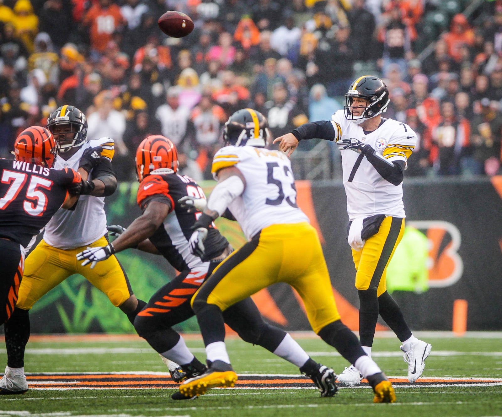 The Pittsburgh Steelers defeated the Cincinnati Bengals 28-21 Sunday, Oct. 14 at Paul Brown Stadium in Cincinnati. NICK GRAHAM/STAFF