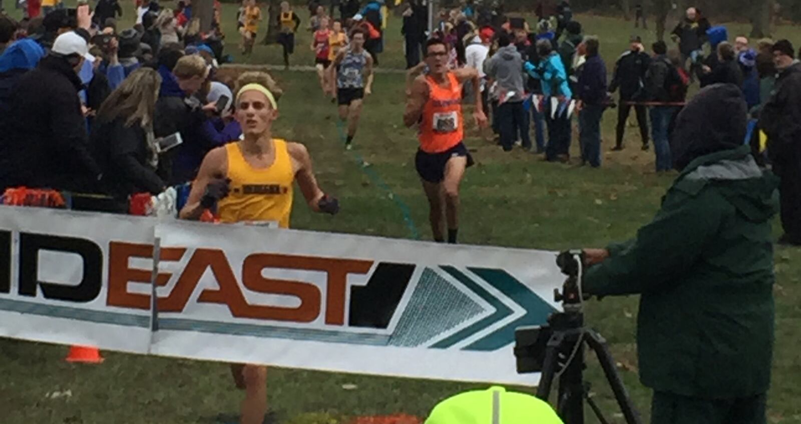 The Mid-East Cross Country Championships annually draws top senior girls and boys runners. This year teams from Michigan, Indiana, Illinois and Ohio competed. CONTRIBUTED PHOTO