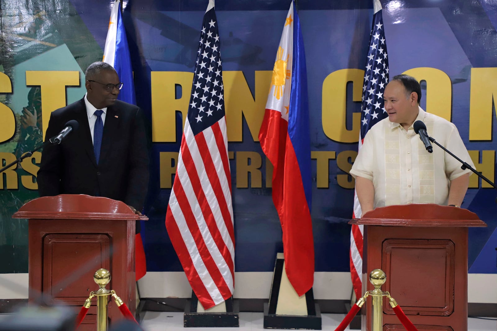 In this photo provided by Philippine Department of National Defense, United States Defense Secretary Lloyd Austin, left, holds a joint press conference with Philippine Defense Secretary Gilberto Teodoro at the Philippines Western Command (WESCOM) to discuss bilateral ties in Palawan, Philippines Tuesday, Nov. 19, 2024. (Philippine Department of National Defense via AP)