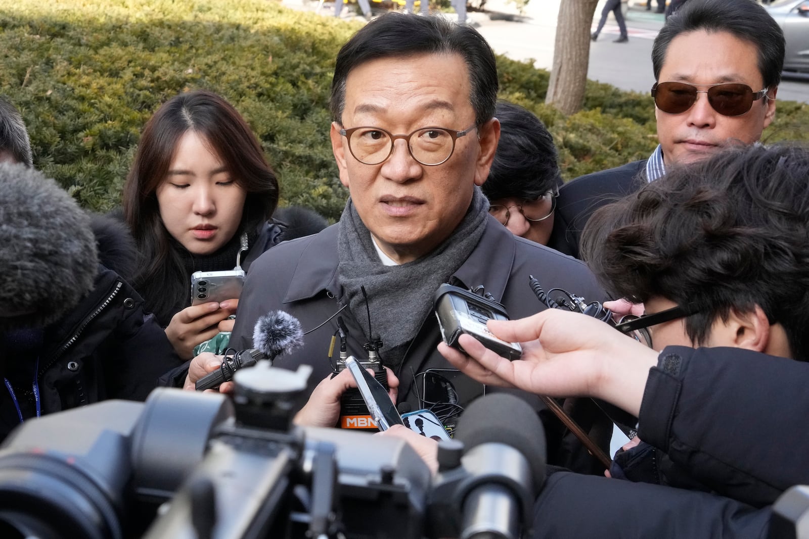 Seok Dong-hyeon, one of the lawyers for South Korea's impeached President Yoon Suk Yeol, speaks to the media upon his arrival at the Seoul Western District Court in Seoul, South Korea, Saturday, Jan. 18, 2025. (AP Photo/Ahn Young-joon)