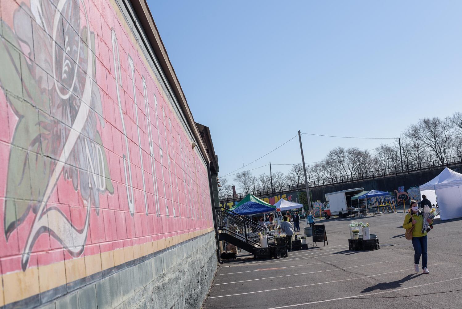 PHOTOS: 2nd Street Market's Outdoor Market Season Kickoff