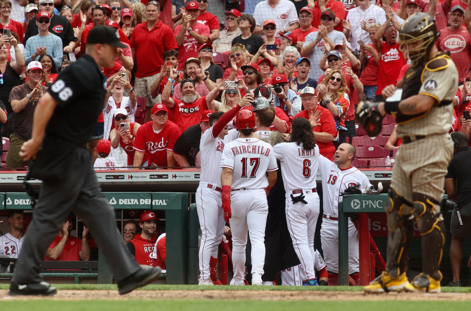 Reds vs. Padres