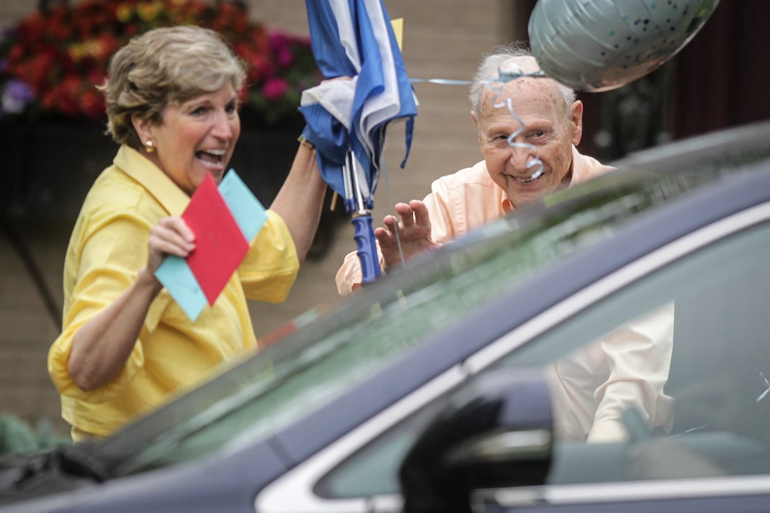 WWII veteran celebrates 100th birthday coronavirus-style in Sugarcreek Twp.