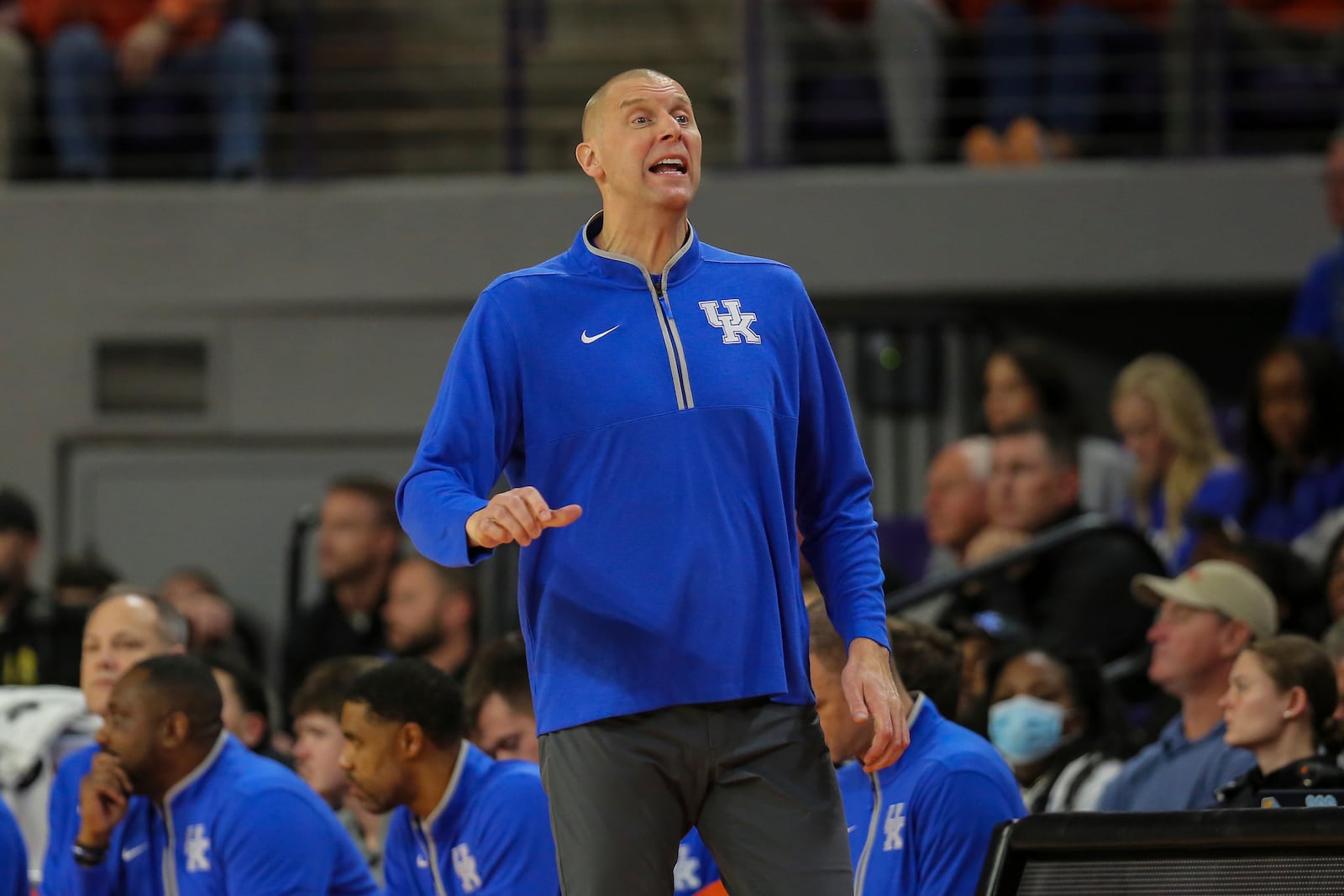 Kentucky head coach Mark Pope gives instructions during the first half of an NCAA college basketball game against Clemson Tuesday, Dec. 3, 2024, in Clemson, S.C. (AP Photo/Artie Walker Jr.)