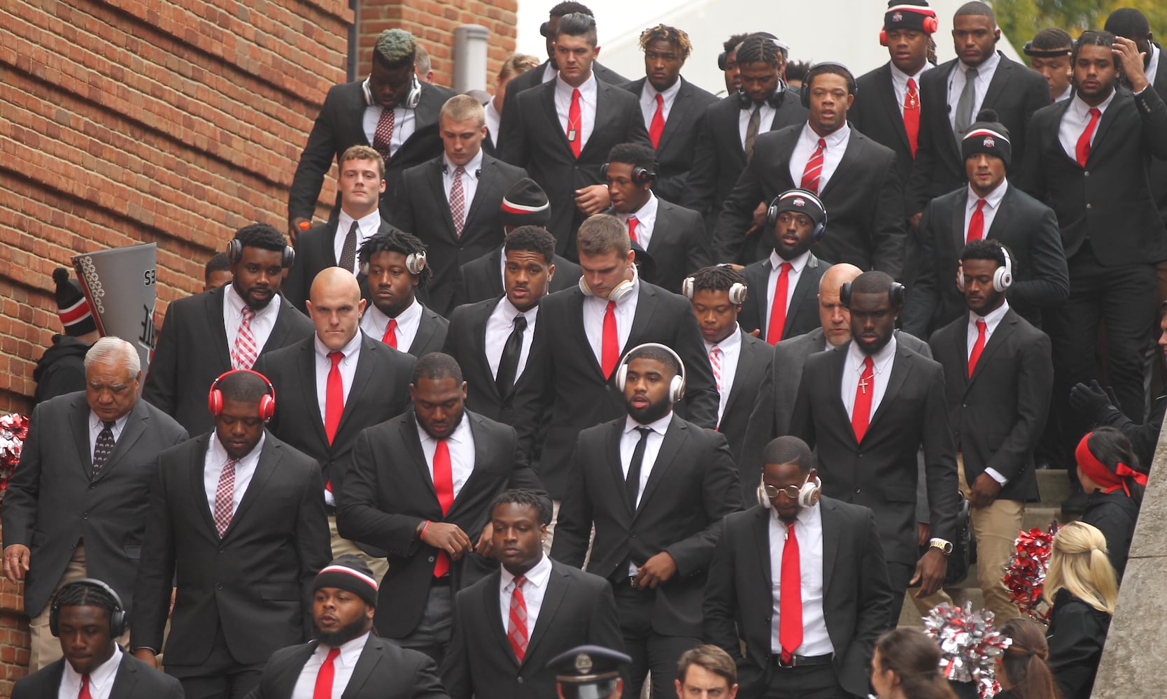 Pregame photos: Ohio State shows off new uniforms