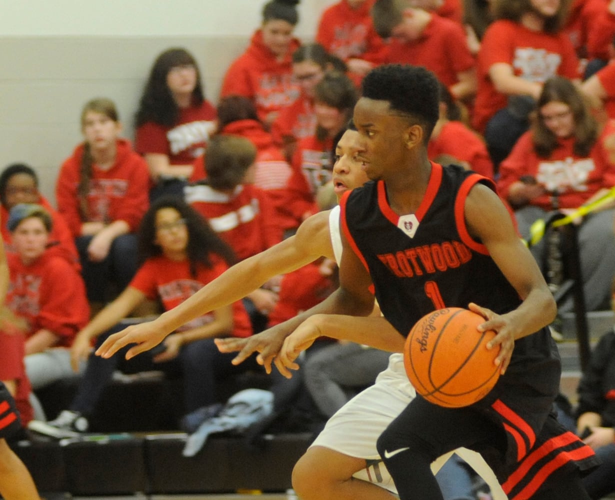 Wayne takes out Trotwood, 82-61