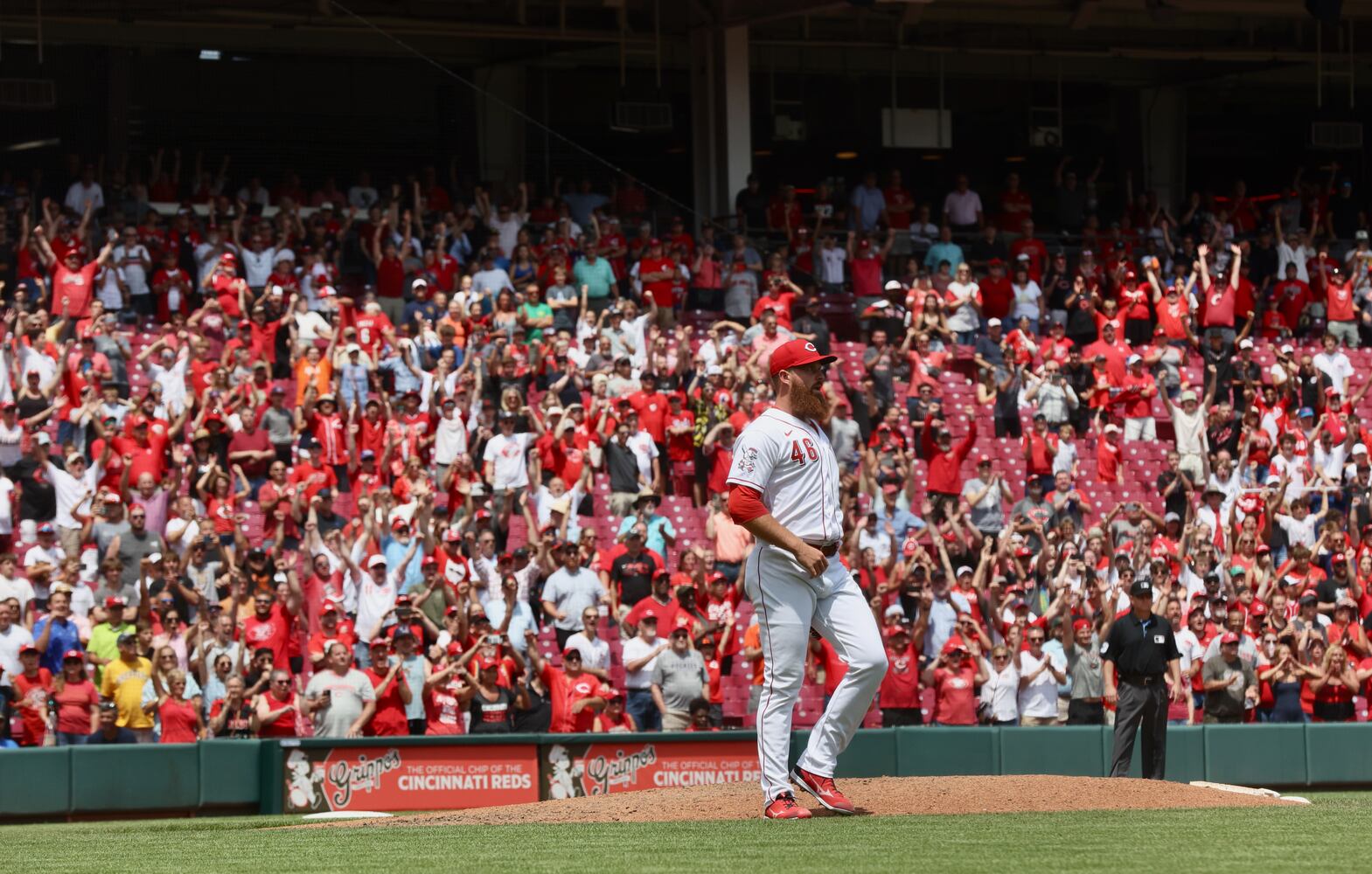 Reds vs. Rockies