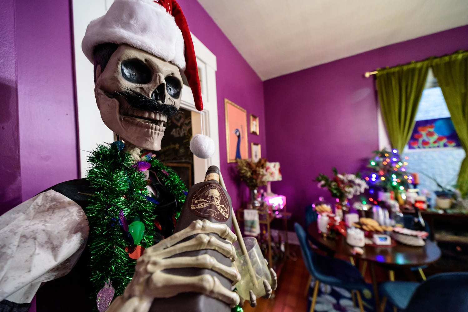 PHOTOS: A Dickens of a Christmas St. Anne’s Hill Holiday Home Tour 2024