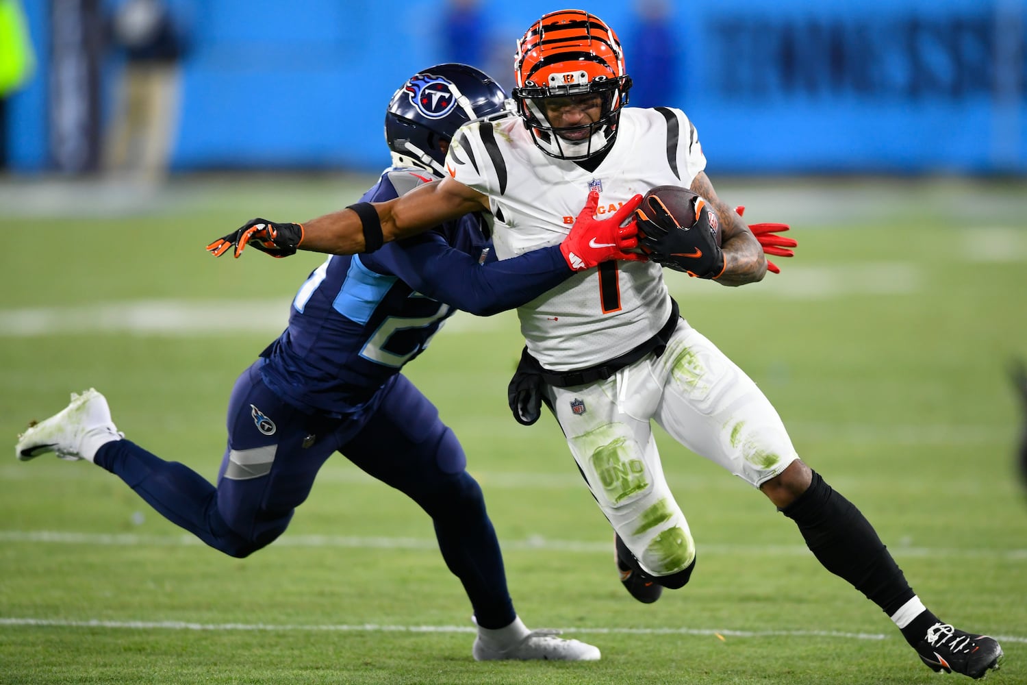 Bengals Titans Football