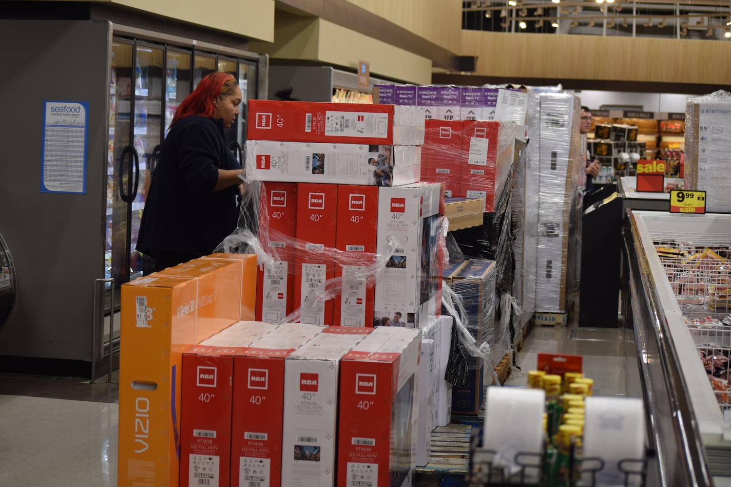 PHOTOS: Did we spot you Thanksgiving shopping today?