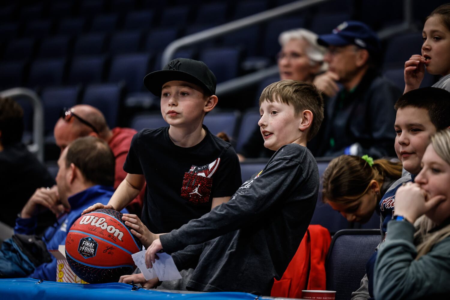 First Four teams practice, meet fans in Dayton