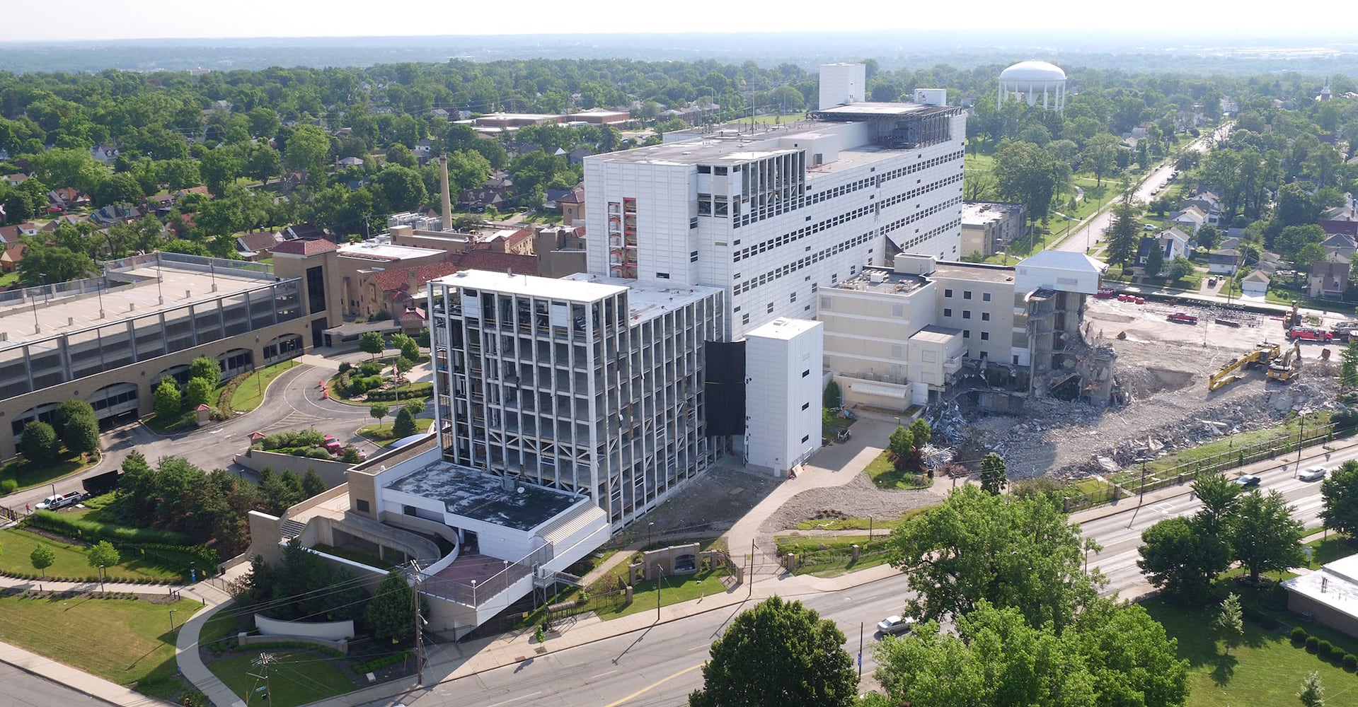 PHOTOS: Demolition of Good Samaritan Hospital continues