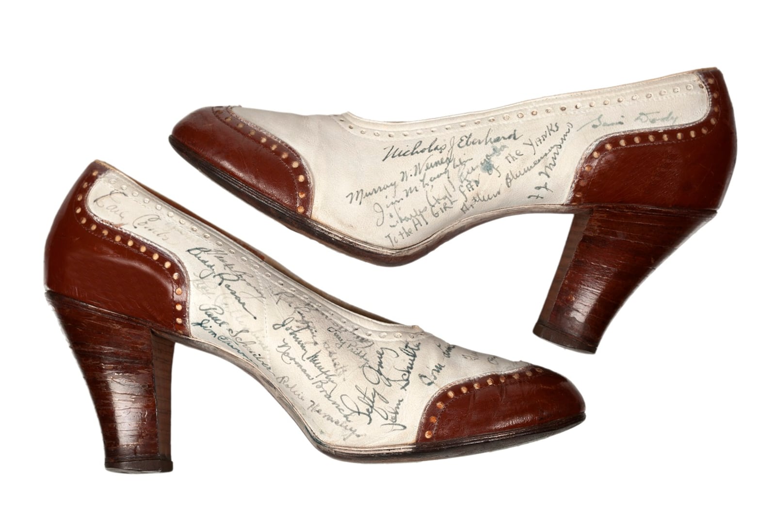 Spectator Pumps Signed by the Yankees, about 1941, leather and suede, Stuart Weitzman Collection, no. 286. Photo credit: Glenn Castellano, New-York Historical Society