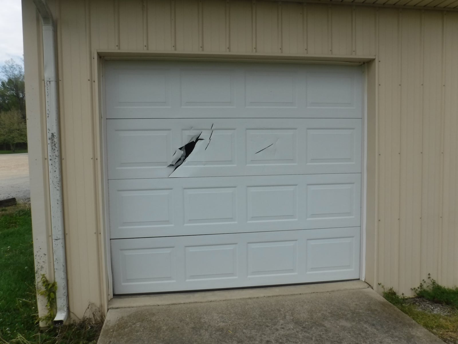 Beavercreek Police are investigating an act of vandalism at Nutter Park in Beavercreek Monday.

Photo Credit: Beavercreek Police