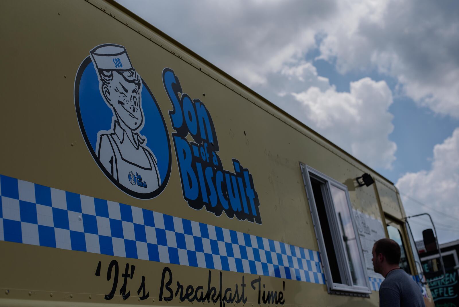 On Sunday, July 1 from 10 a.m.-2 p.m. food trucks including The Drunken Waffle, EAT, Son of a Biscuit, El Meson and Ghostlight Coffee served their best breakfast and lunch dishes for Brunch! A Food Truck Rally. PHOTO / TOM GILLIAM PHOTOGRAPHY