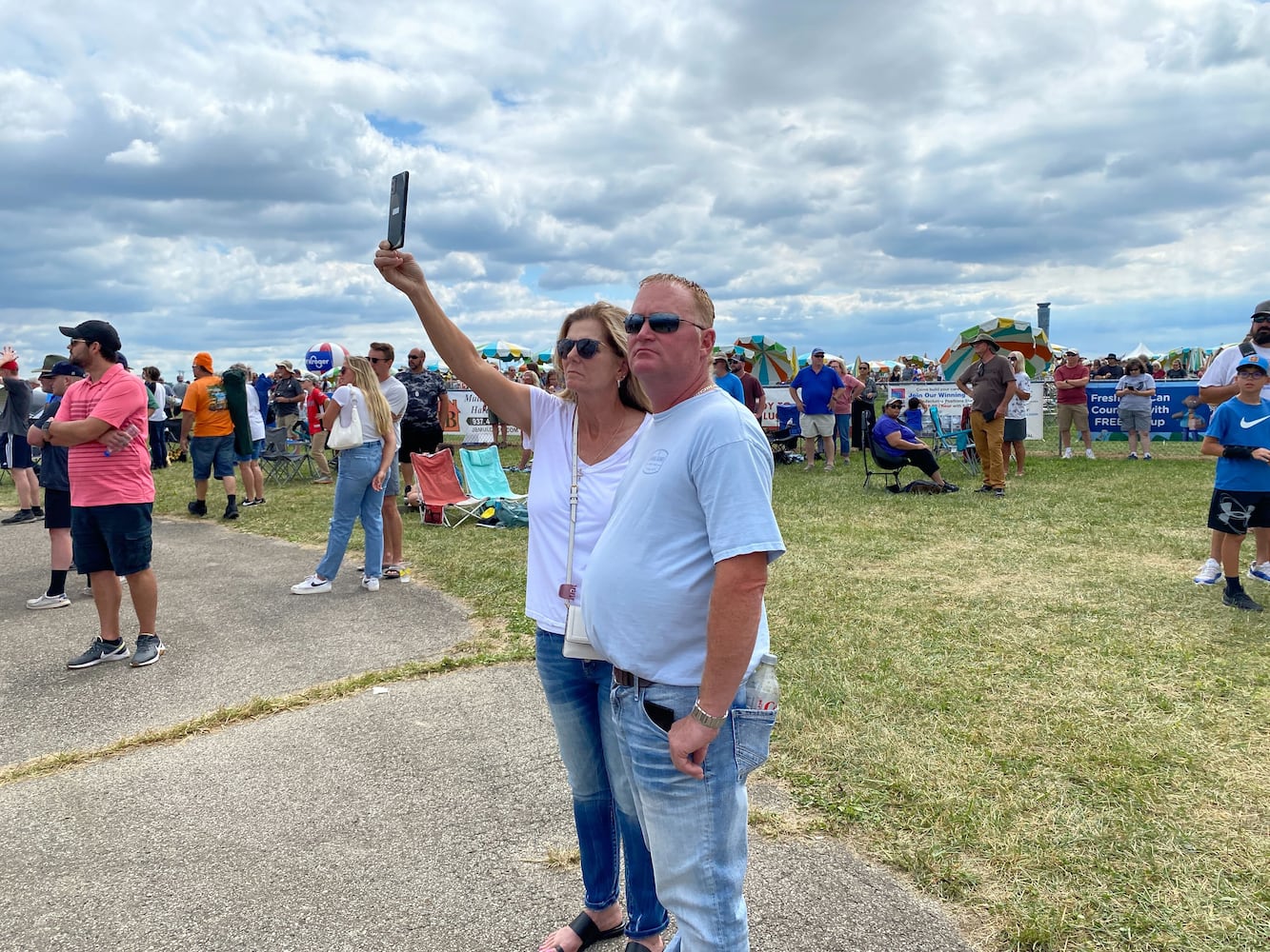 Dayton Air Show Sunday scenes