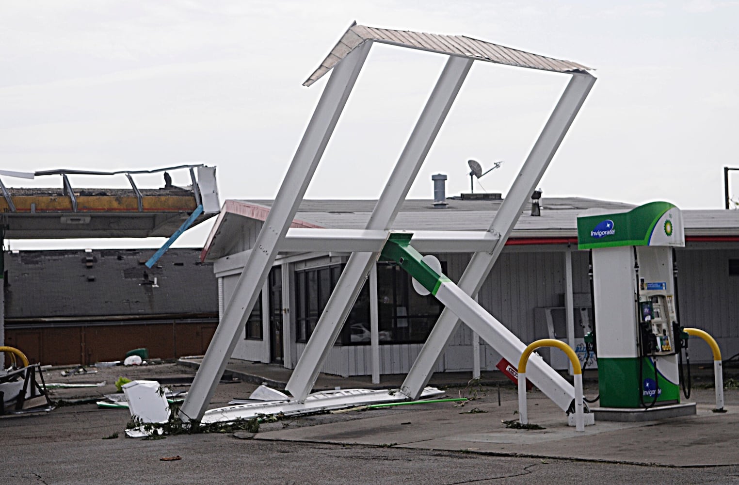 PHOTOS: Daylight reveals widespread damage from Monday storms