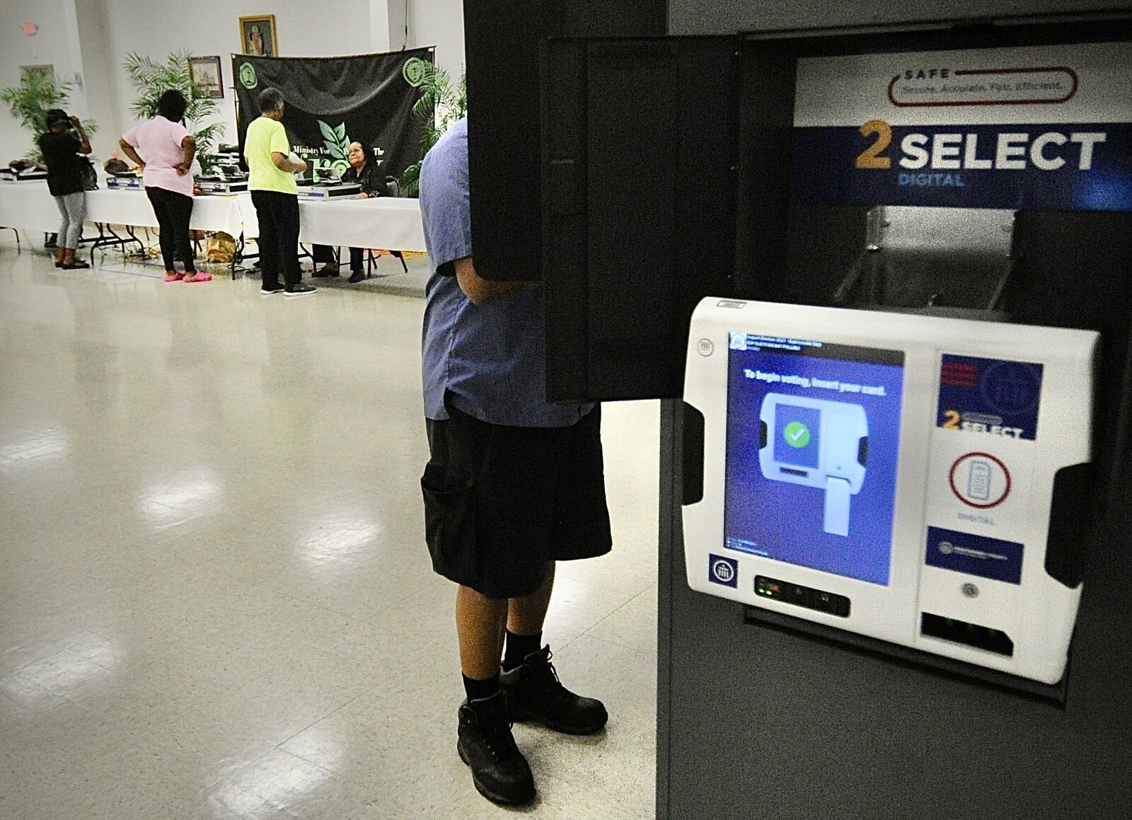 There was strong Voter turnout for an August election at the St. Luke Missionary Baptist Chruch, on Gettysburg Ave.  Tuesday Aug. 8, 2023. MARSHALL GORBY\STAFF