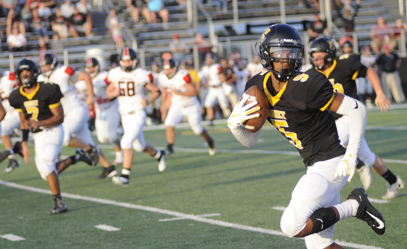 Sidney’s Josiah Hudgins returned in interception 42 yards for the first-half score. Sidney defeated visiting Bellefontaine 31-28 in a Week 2 high school football game on Thursday, Aug. 30, 2018. MARC PENDLETON / STAFF