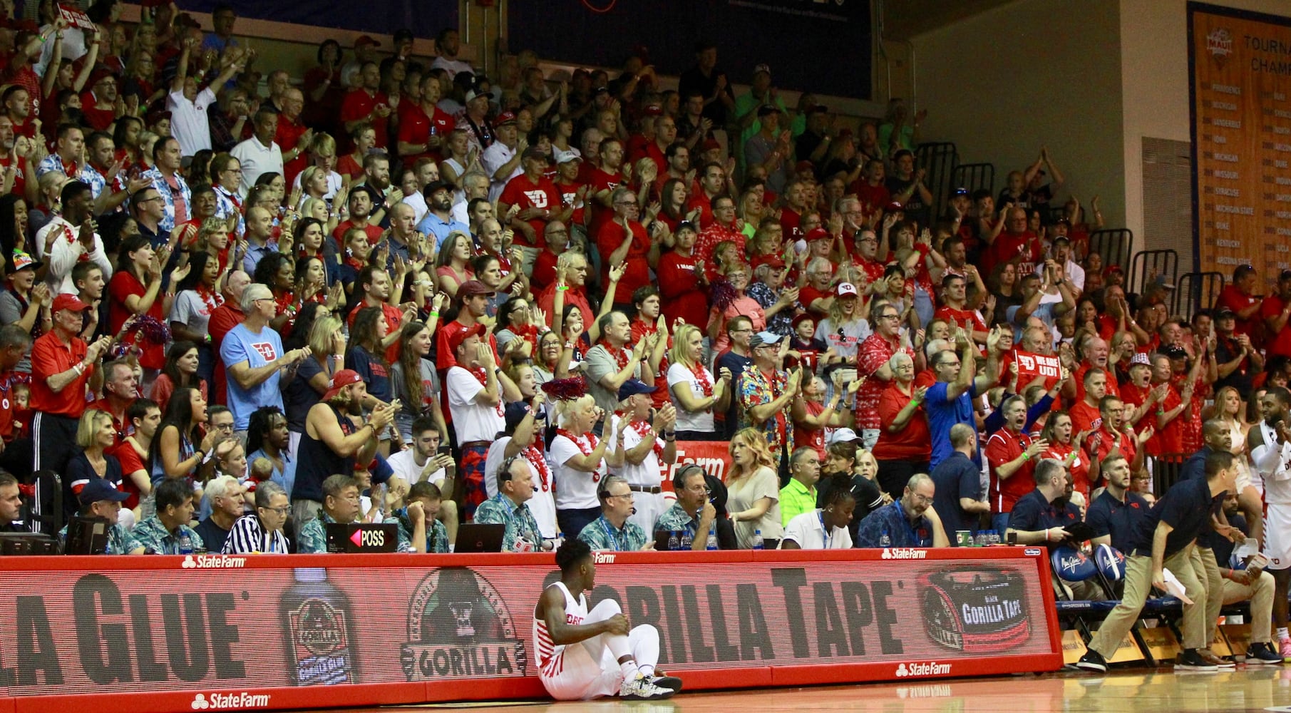 Photos: Dayton fans at Maui Invitational