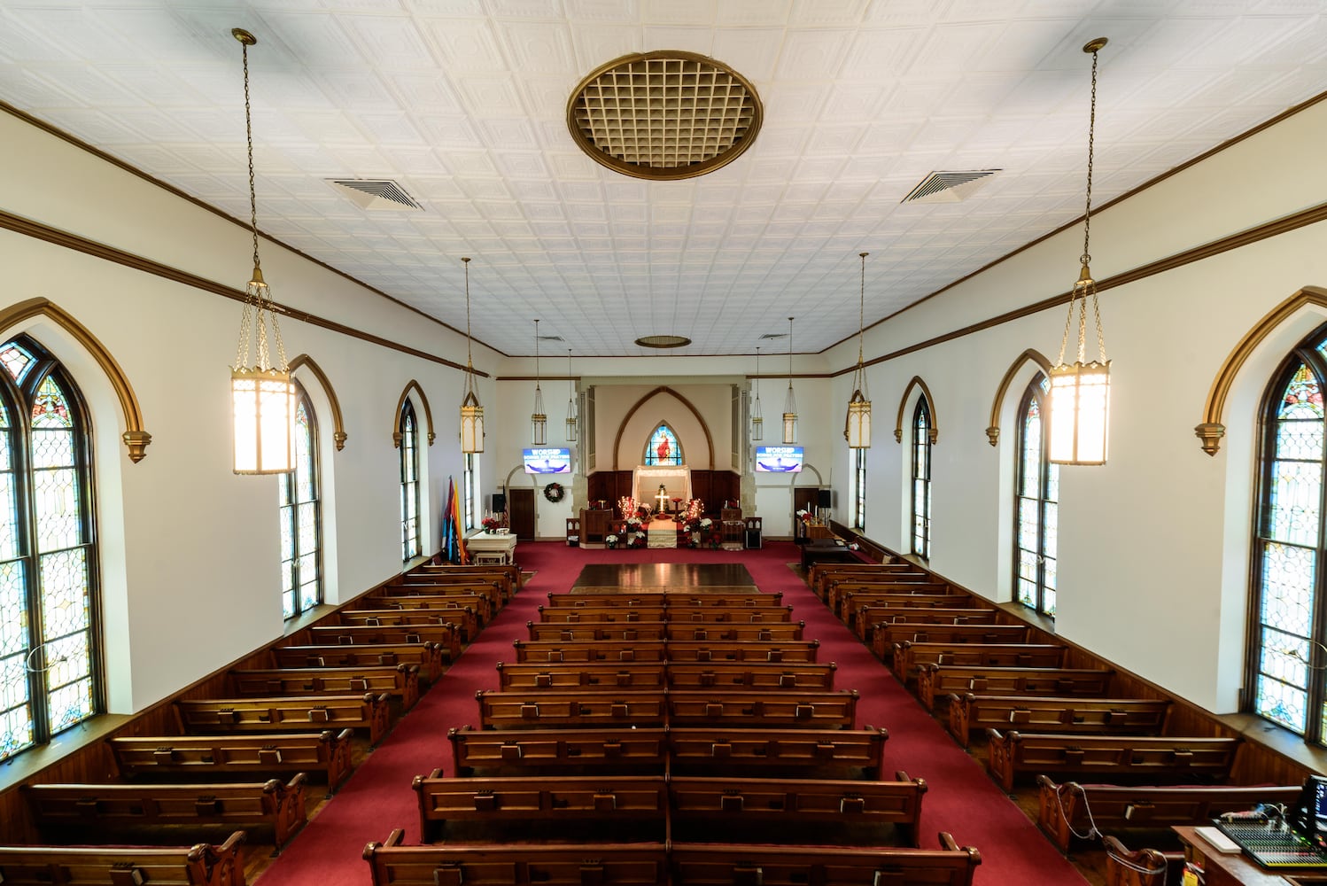 PHOTOS: See inside Linden Avenue Baptist Church in Dayton decorated for Christmas