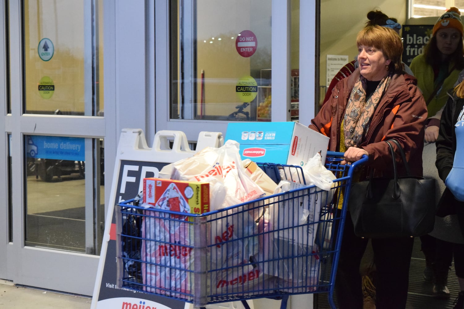 PHOTOS: Here's what local Meijer stores looked like Thanksgiving morning