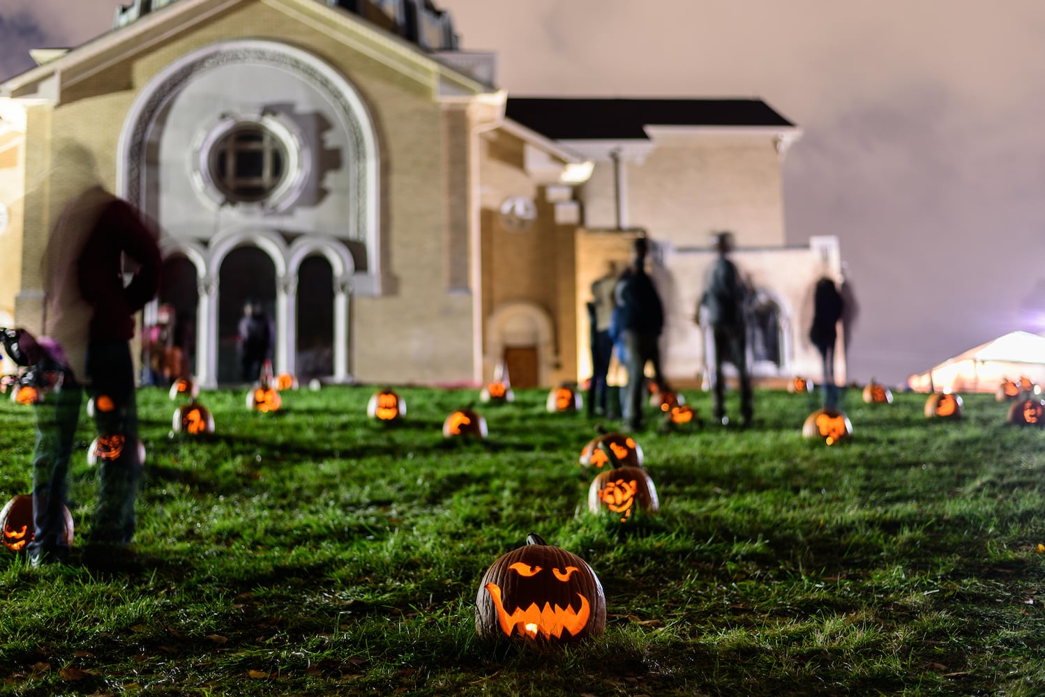 PHOTOS: The Stoddard Avenue Pumpkin Glow Night 1