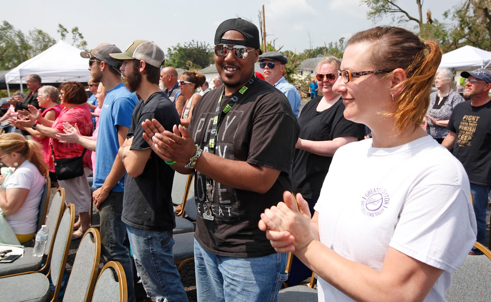 Local church hosts Sunday service outside after tornado