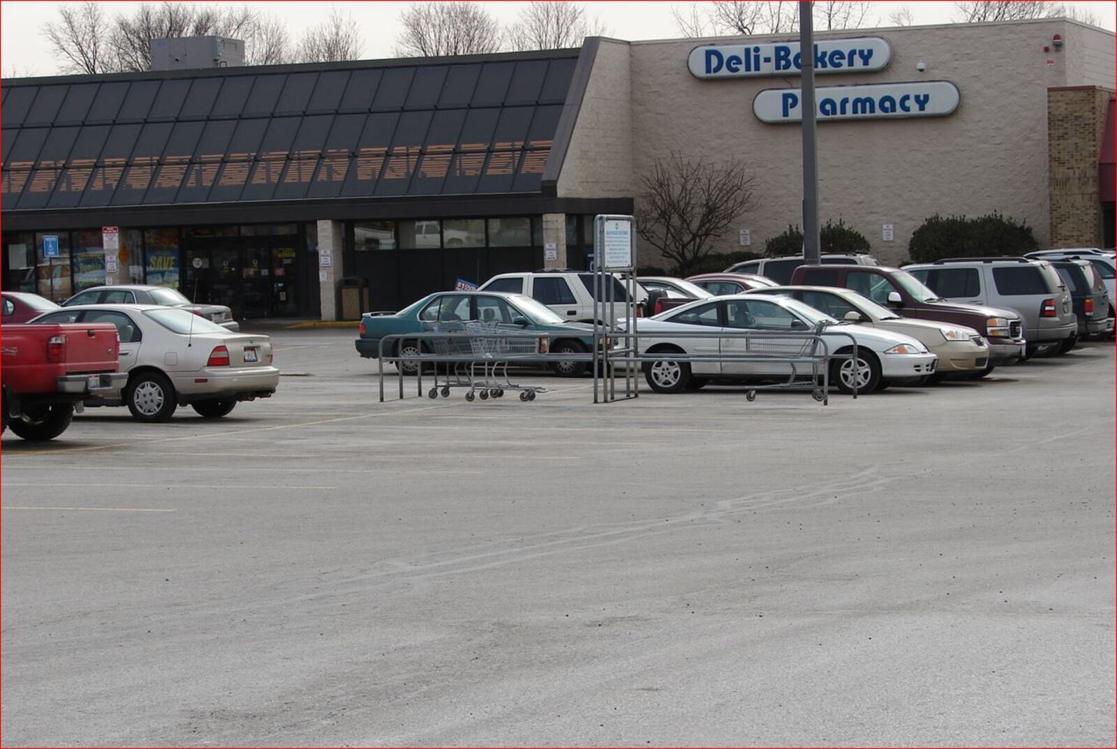 Montgomery County photo of the former Kroger store at 1934 Needmore Road.