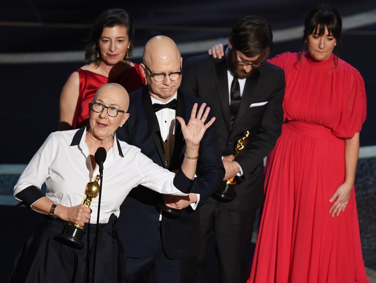 HOLLYWOOD, CALIFORNIA - FEBRUARY 09: (L-R) Julia Reichert, Lindsay Utz, Steven Bognar, Jeff Reichert and Julie Parker Benello accept the Documentary - Feature - award for 'American Factory' onstage during the 92nd Annual Academy Awards at Dolby Theatre on February 09, 2020 in Hollywood, California. (Photo by Kevin Winter/Getty Images)