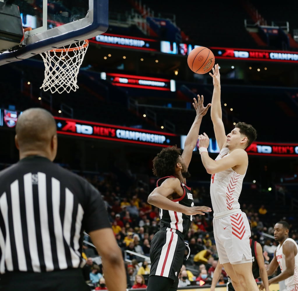 Dayton vs. UMass