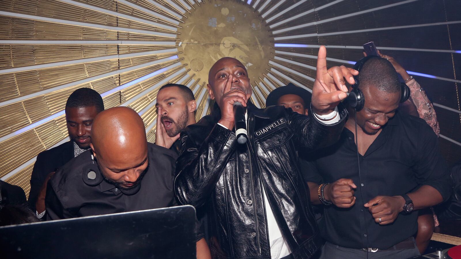 LOS ANGELES, CA - SEPTEMBER 17: (EDITORS NOTE: Retransmission with alternate crop.)   (L-R) DJ D-Nice, Jesse Williams, Dave Chappelle, and DJ MOS  seen on stage at Celebrating the Culture Powered by Samsung Galaxy on September 17, 2018 in Los Angeles, California.  (Photo by Maury Phillips/Getty Images for Samsung )